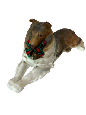 Enesco Collie Dog Figurine Vintage 1985 Bone China Holiday Ribbon Collar 6.25"L